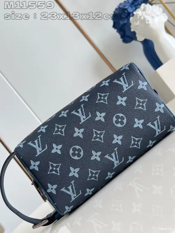 VUITTON DOPP bag-23*13*12CM LOUIS LOCKER KIT 0506